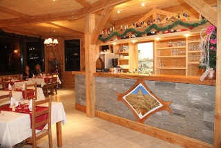 restaurant lou cuguilloun bar