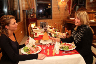 restaurant lou cuguilloun raclette