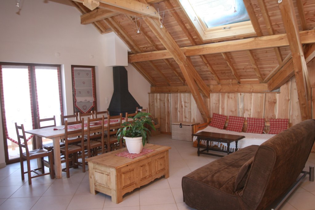 salon : les orres chalet le Sereïs appartement le Sereïs Ouest