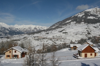 Les Orres, les chalets : l'hiver à la montagne_2